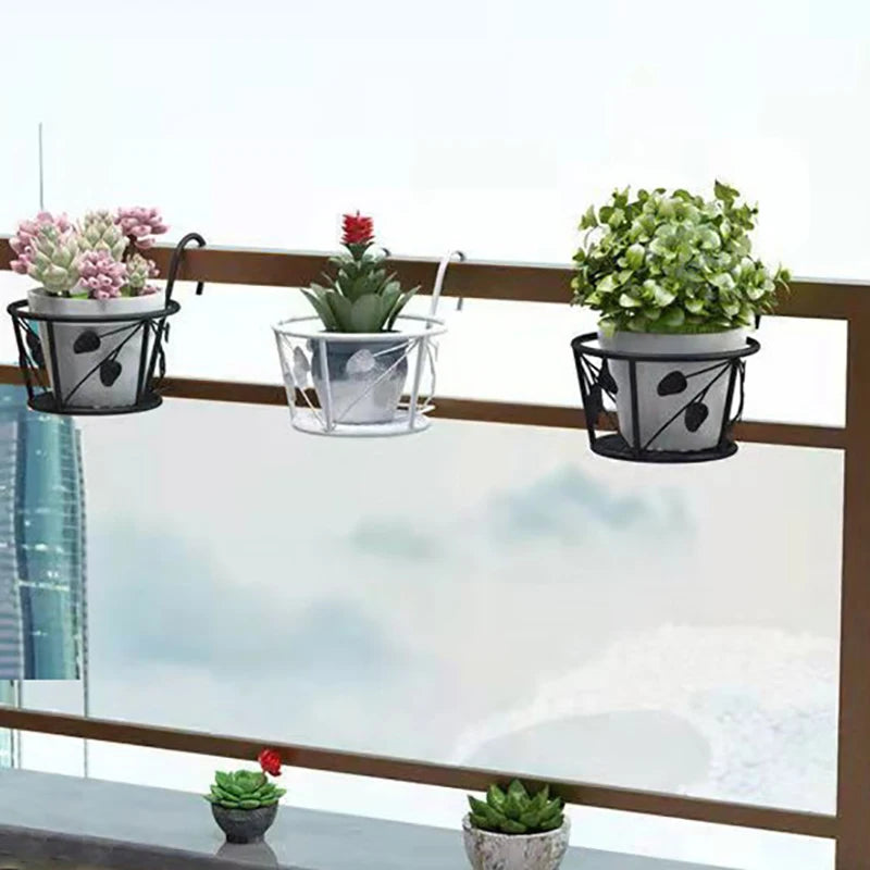 Outdoor Hanging Basket Plant Iron Racks Fence Balcony Round Flower Pots Hanging Planter Stand Holder Garden Decoration