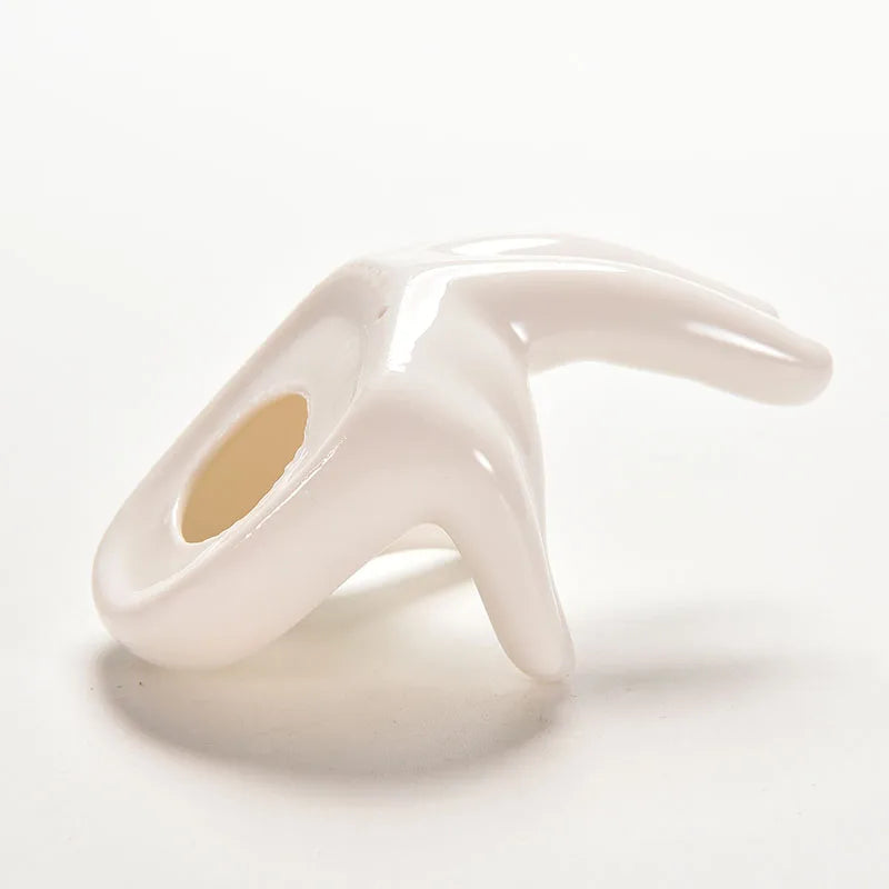 1PC White Porcelain Ceramic Air Plant Tillandsia Holder Flower Office Desk Decor Chic Home Decoration Garden Ornaments 8x5x4.7cm